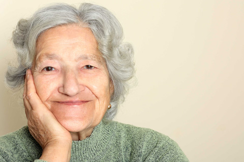 Est-ce vrai que les femmes sont plus touchées par la maladie d’Alzheimer ?